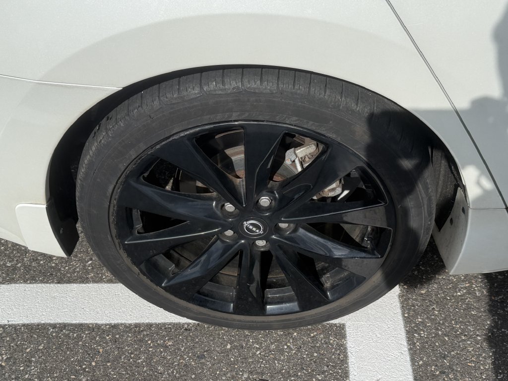 Certified 2023 Nissan Maxima SR w/ Sport Mat Group FWD image 8