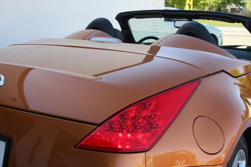Used 2006 Nissan 350Z Touring RWD image 9