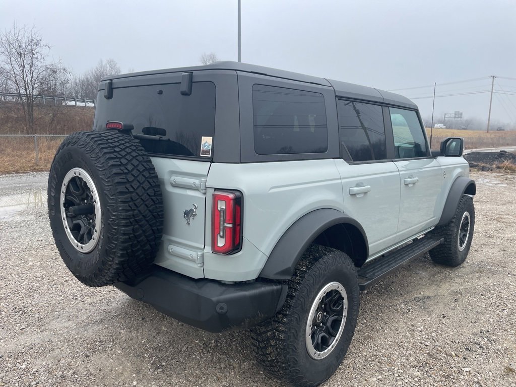 Used 2022 Ford Bronco Outer Banks w/ Sasquatch Package image 5