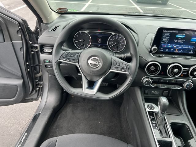 Used 2024 Nissan Sentra SV FWD image 12