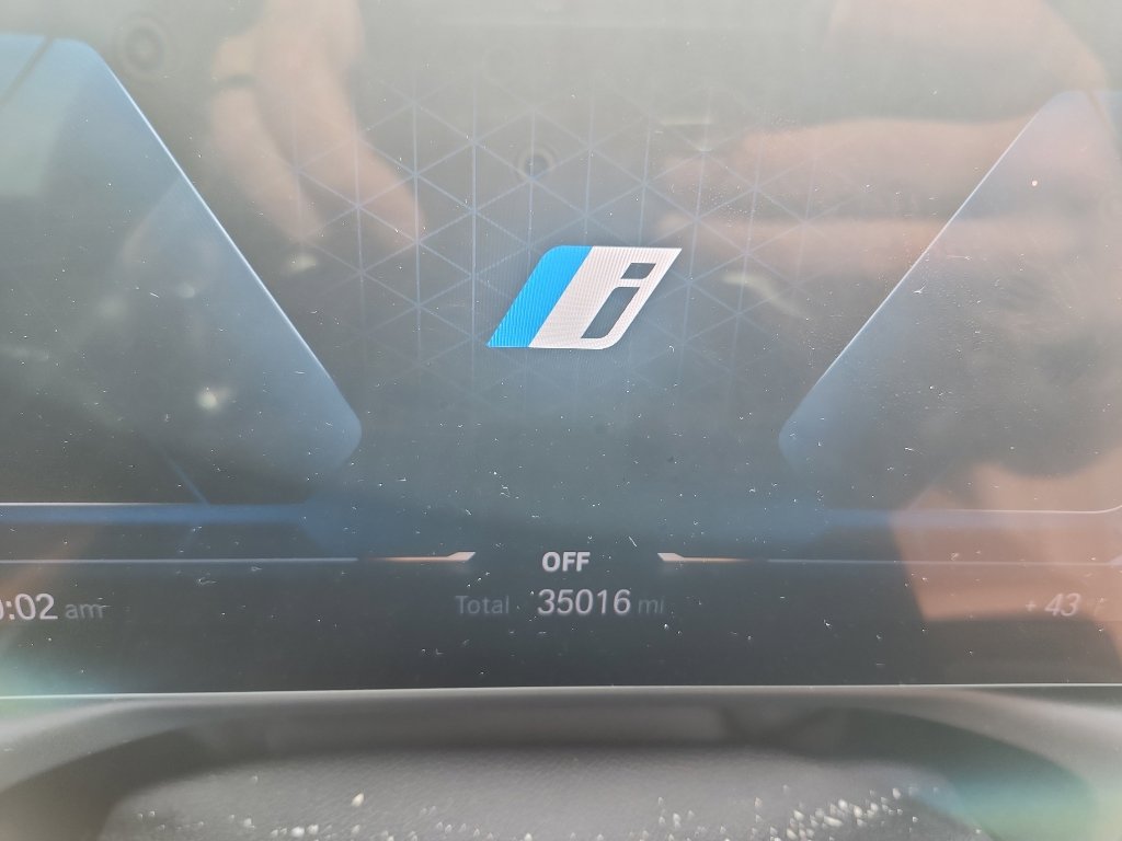 Used 2023 BMW 330e xDrive w/ Premium Package image 11