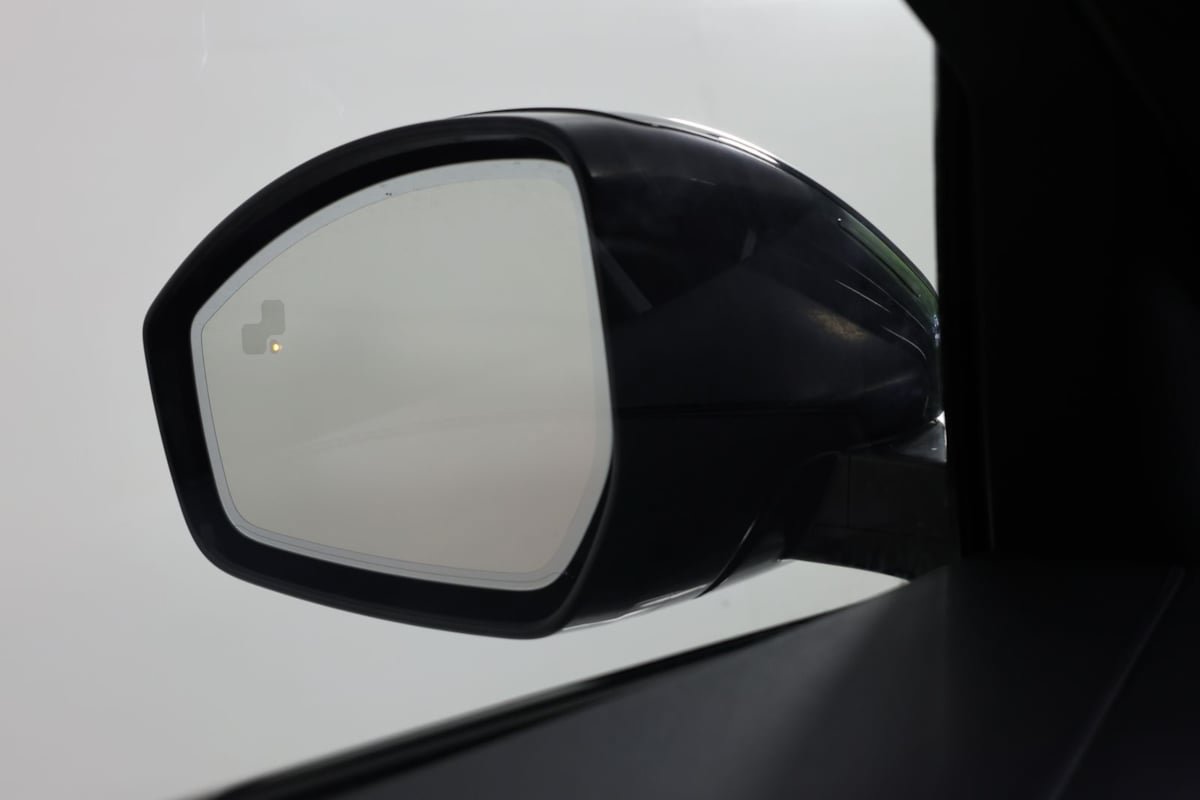 Used 2021 Jaguar F-PACE SVR AWD/4WD image 18