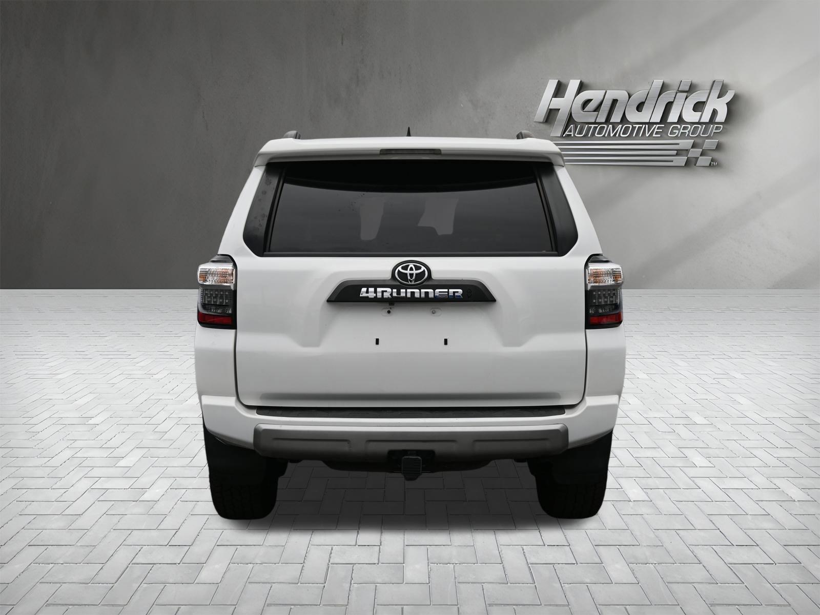 Used 2022 Toyota 4Runner TRD Off-Road image 9