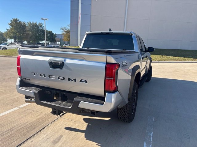 Certified 2025 Toyota Tacoma TRD Off-Road AWD/4WD image 3