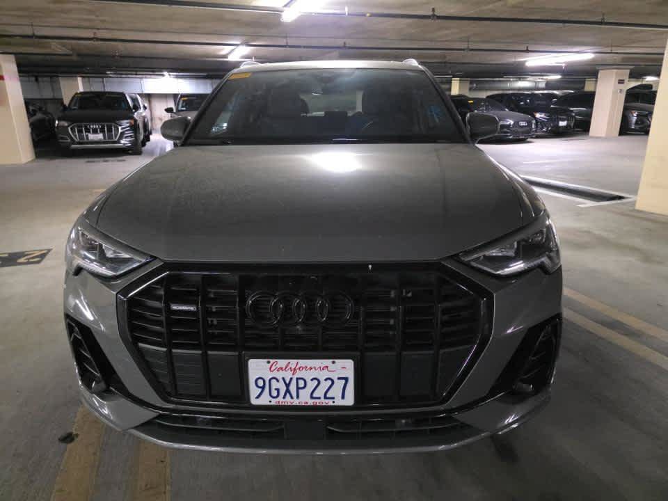 Used 2023 Audi Q3 2.0T Premium Plus w/ Premium Plus Package AWD/4WD image 2