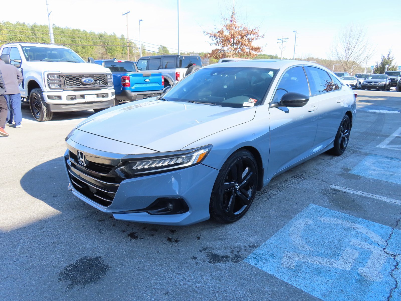 Used 2022 Honda Accord Sport image 3