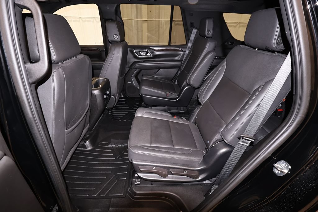 Used 2023 Chevrolet Tahoe Z71 w/ Luxury Package AWD/4WD image 15