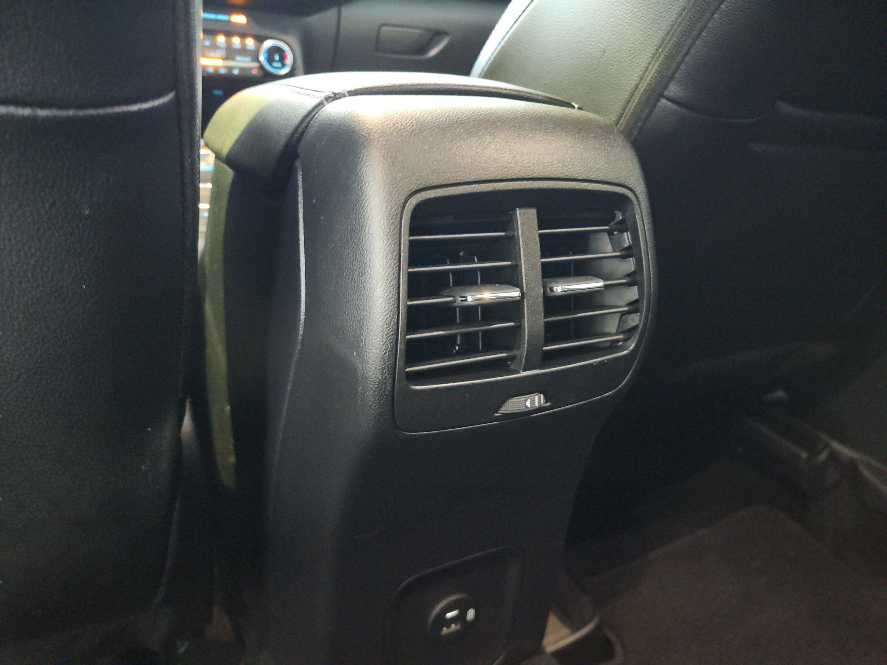 Certified 2022 Ford Escape SEL FWD image 17