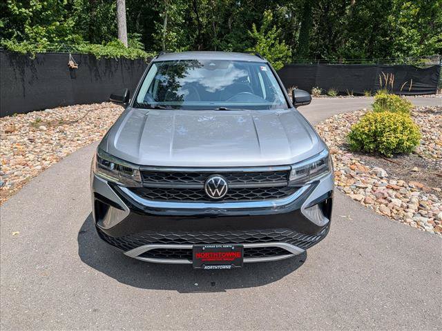 Used 2022 Volkswagen Taos S w/ IQ Drive S Package FWD image 8