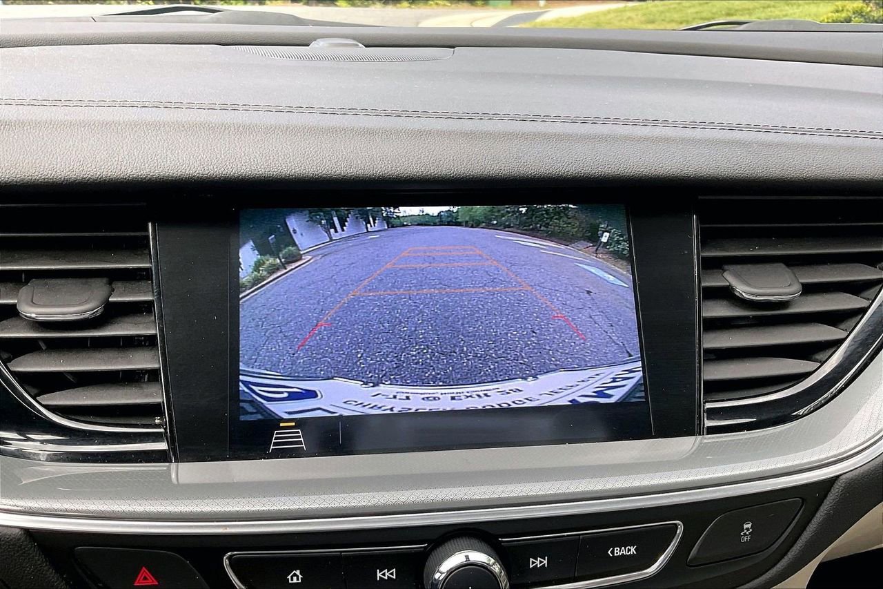 Used 2019 Buick Regal Preferred w/ Sights and Sounds Package image 15