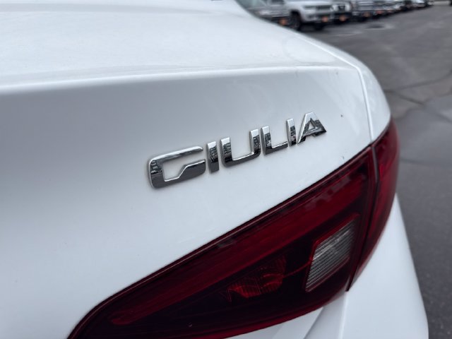 Used 2017 Alfa Romeo Giulia Ti w/ TI Lusso Light Wood Package AWD/4WD image 33