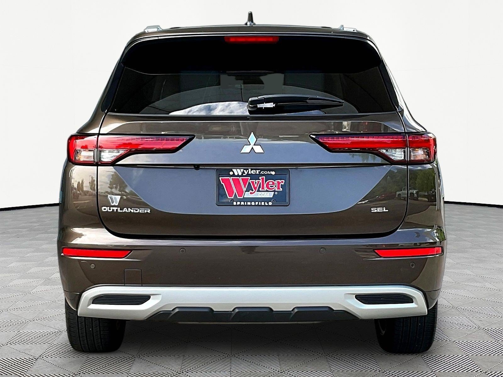 Used 2023 Mitsubishi Outlander SEL FWD image 5