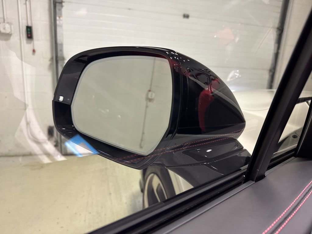 Used 2023 Bentley Bentayga AWD/4WD image 17
