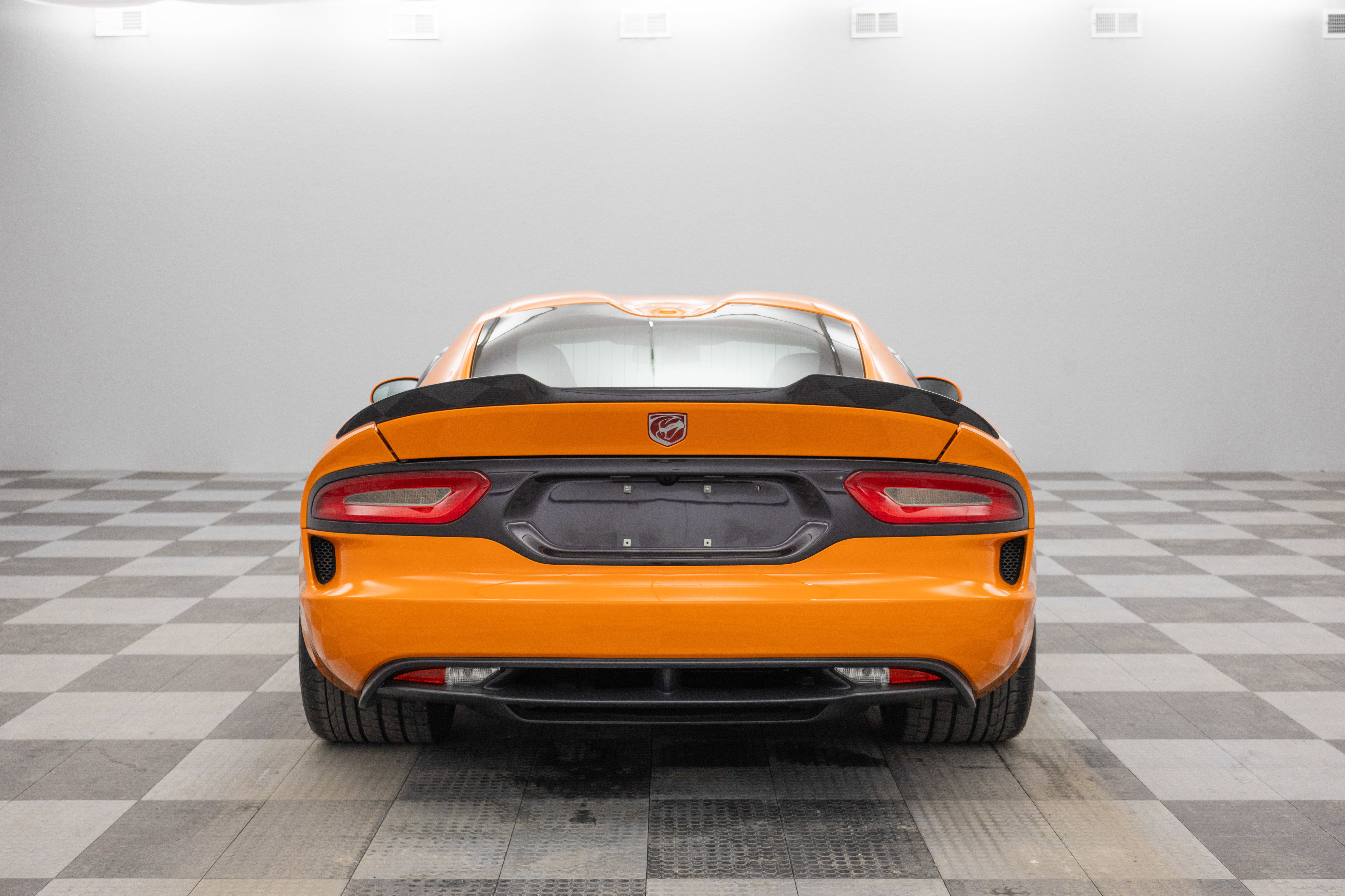 Used 2014 SRT Viper SRT-10 image 15