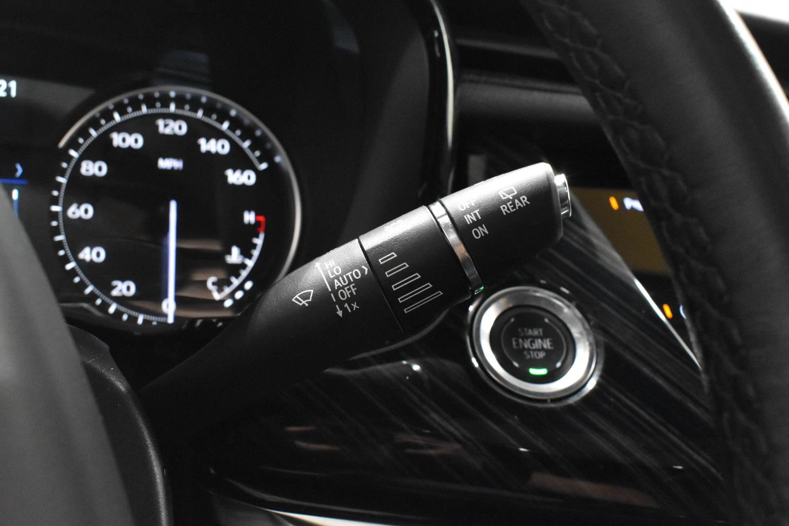 Certified 2025 Cadillac XT6 Premium Luxury image 13