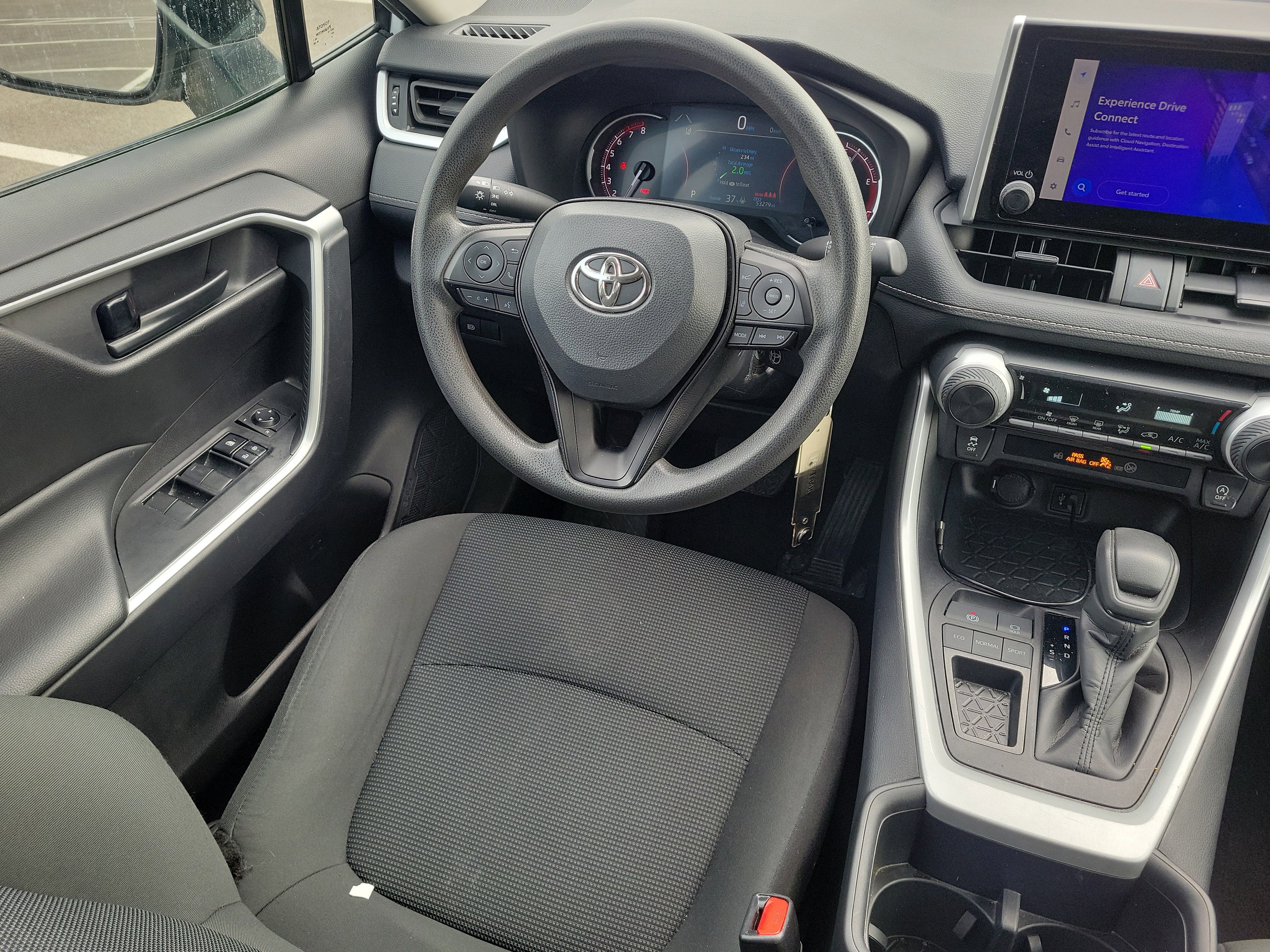 Used 2024 Toyota RAV4 LE image 13