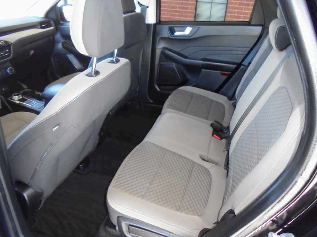 Used 2021 Ford Escape SE image 9