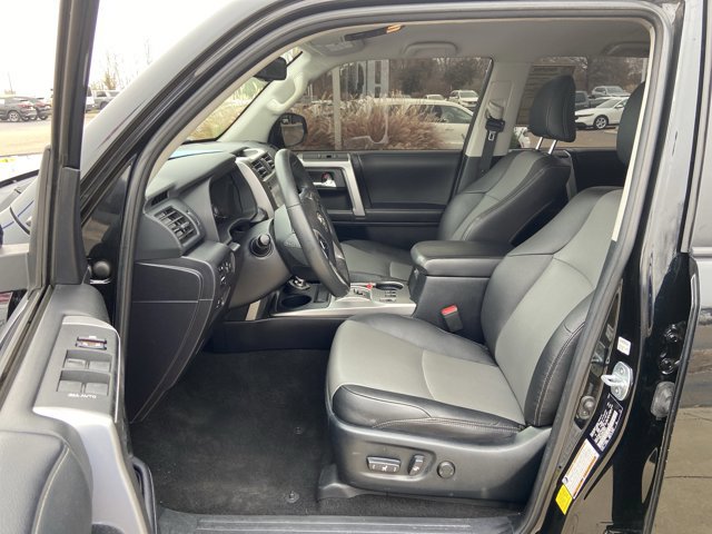 Used 2022 Toyota 4Runner SR5 Premium image 33