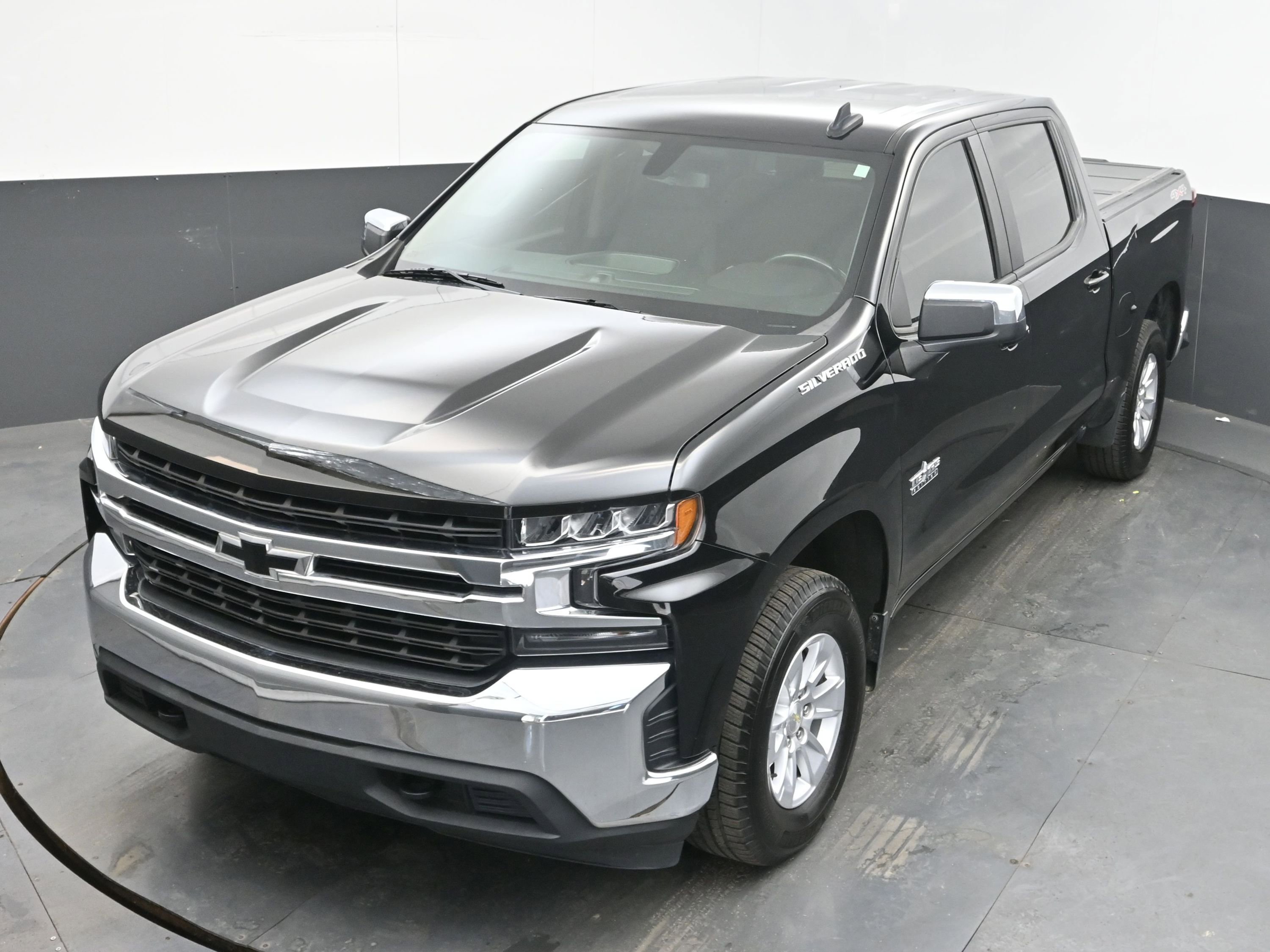 Used 2020 Chevrolet Silverado 1500 LT w/ Texas Edition image 32