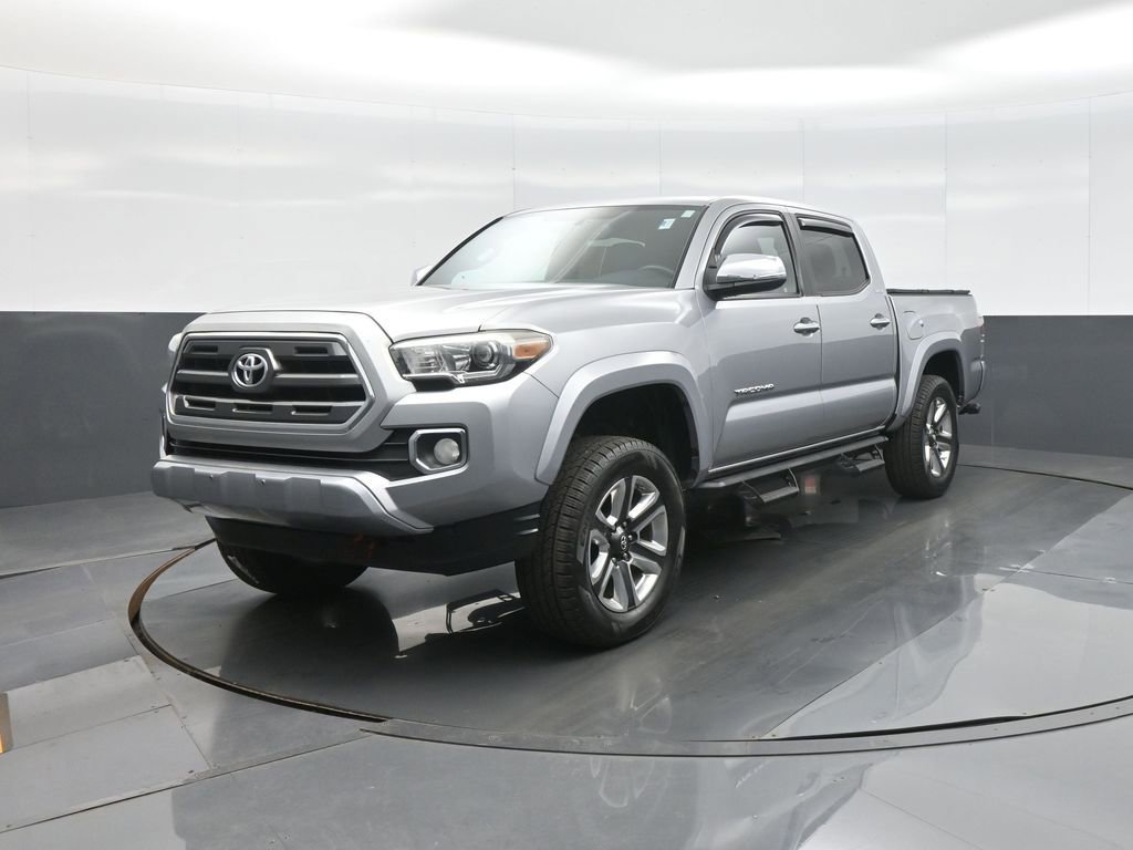 Certified 2017 Toyota Tacoma Limited w/ Tow Package RWD image 5