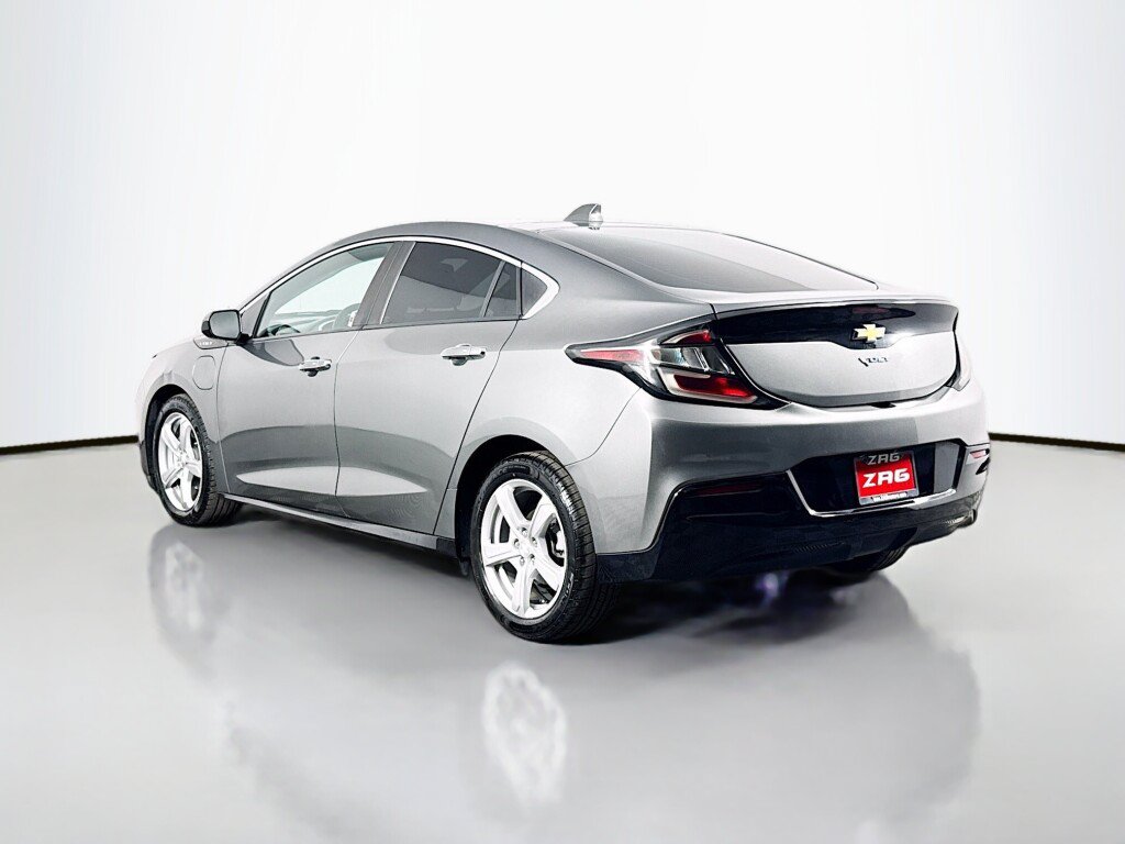 Used 2017 Chevrolet Volt LT w/ Comfort Package FWD image 3