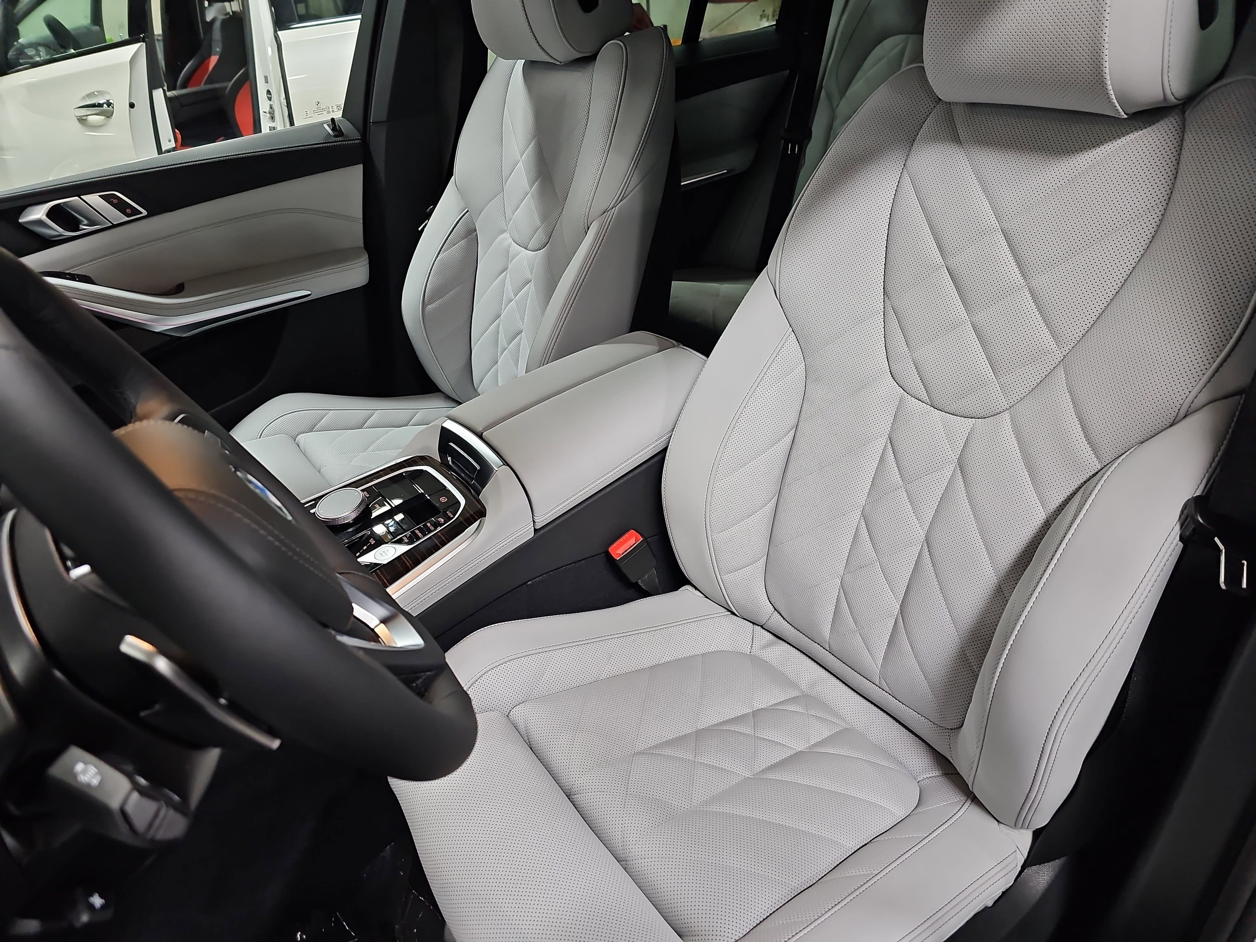 New 2026 BMW X5 xDrive40i w/ Premium Package image 15