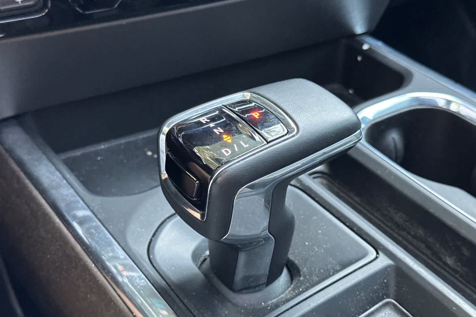 Used 2023 Chevrolet Silverado 1500 High Country w/ High Country Premium Package AWD/4WD image 22