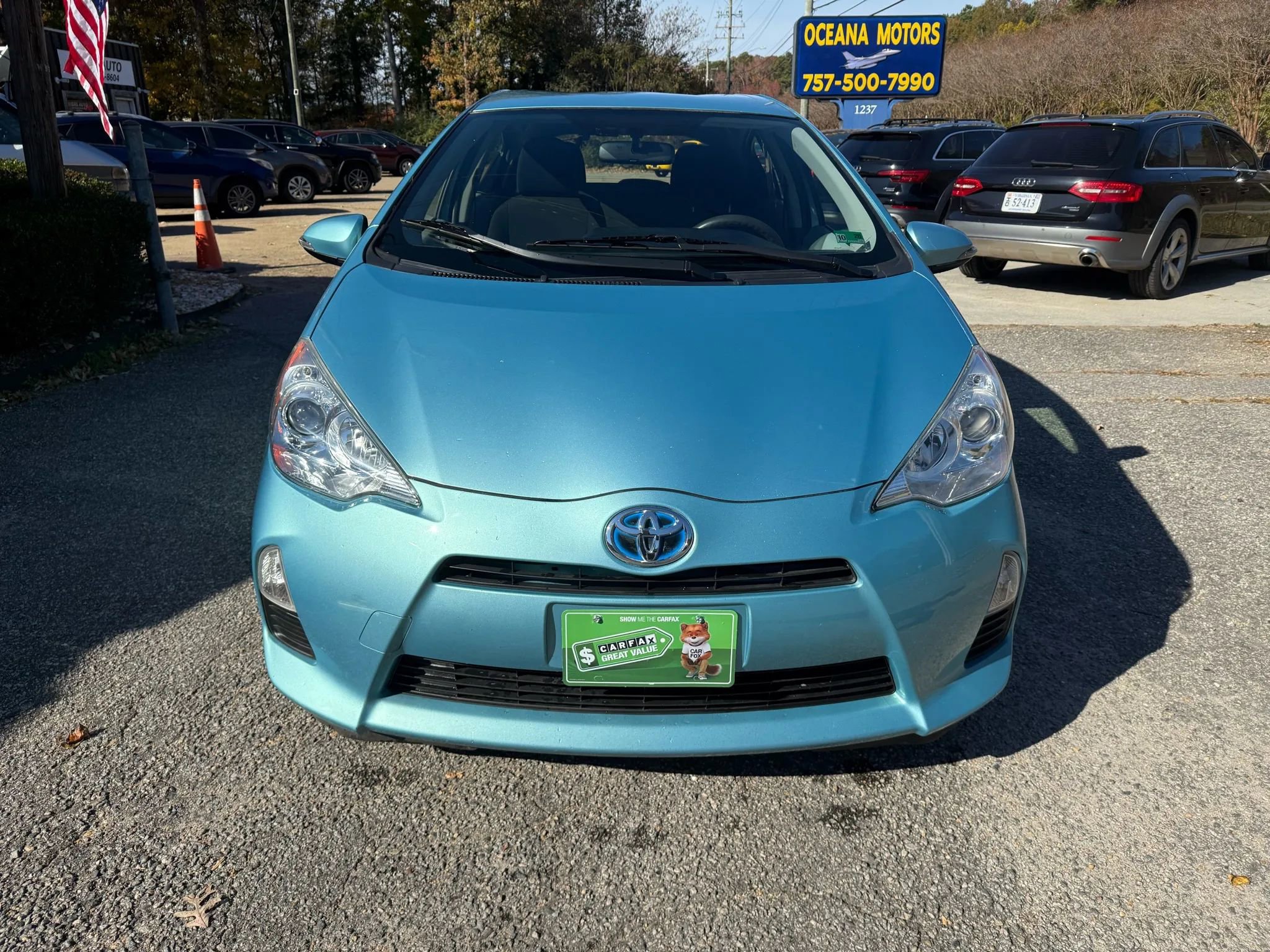 Used 2013 Toyota Prius C Three image 2