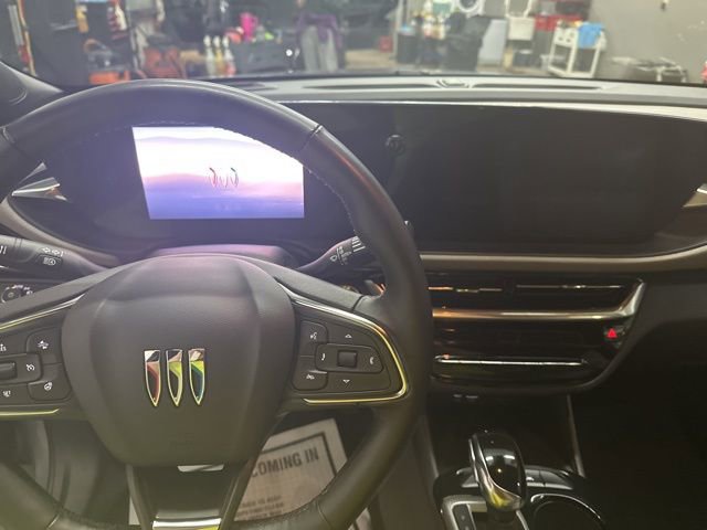 Used 2024 Buick Envista Avenir image 10