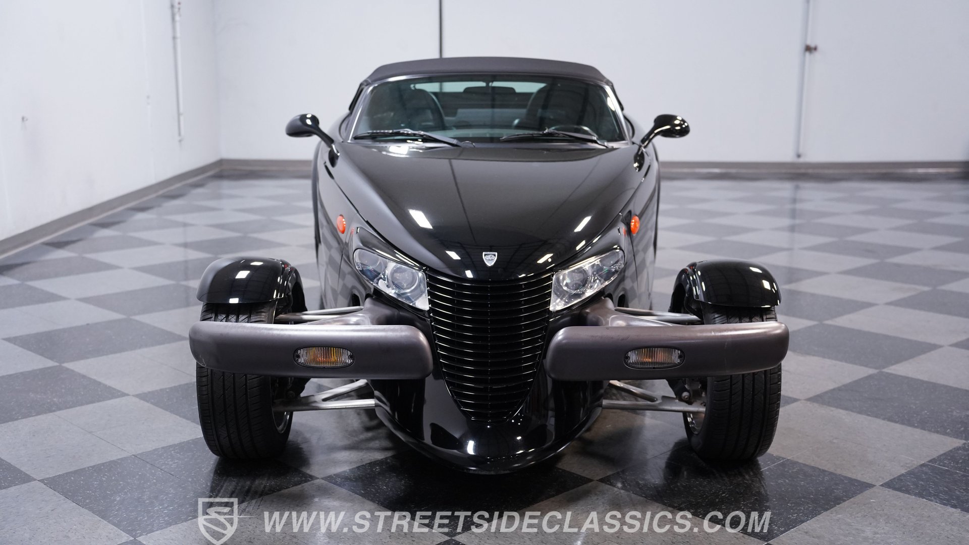 Used 1999 Plymouth Prowler RWD image 16
