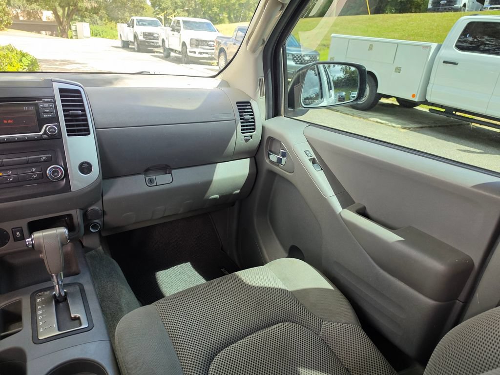 Used 2016 Nissan Frontier SV RWD image 15