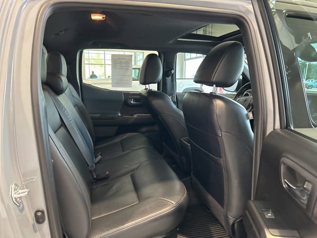 Used 2021 Toyota Tacoma TRD Sport w/ TRD Premium Sport Package image 17