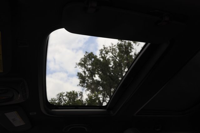 Used 2024 MINI Cooper SE w/ Signature Upholstery Package FWD image 21