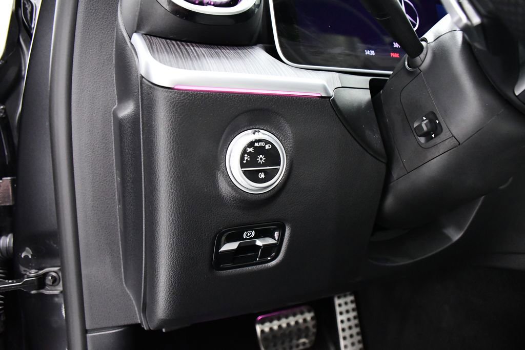 Certified 2025 Mercedes-Benz C 300 4MATIC Sedan image 11