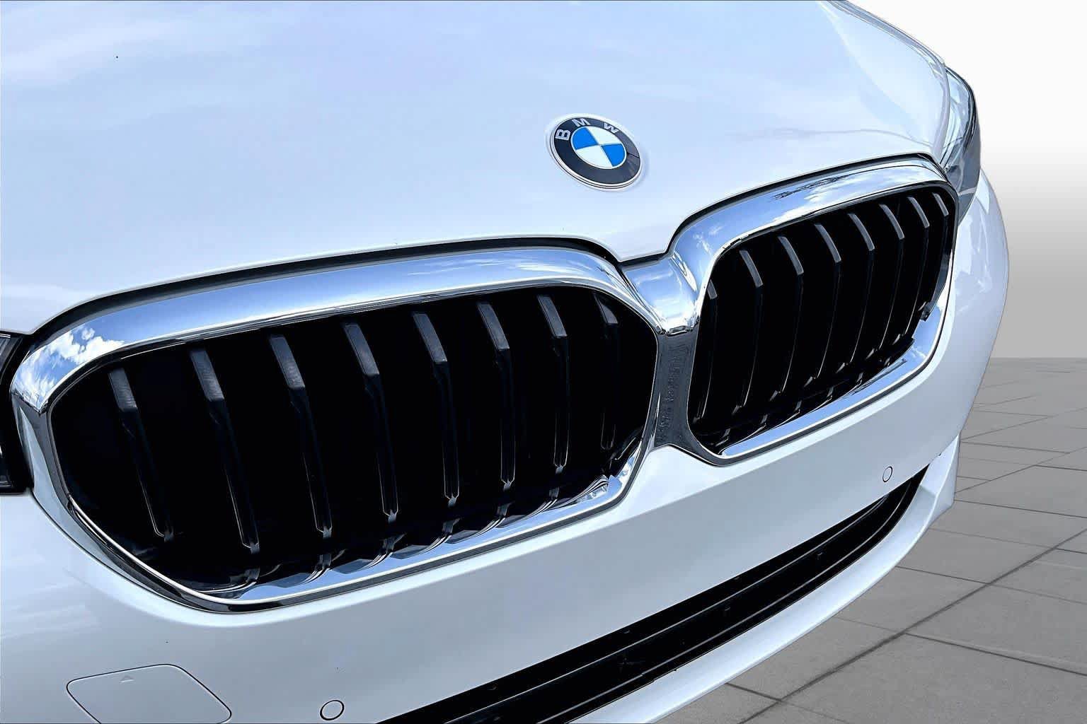 Used 2023 BMW 530i xDrive AWD/4WD image 30