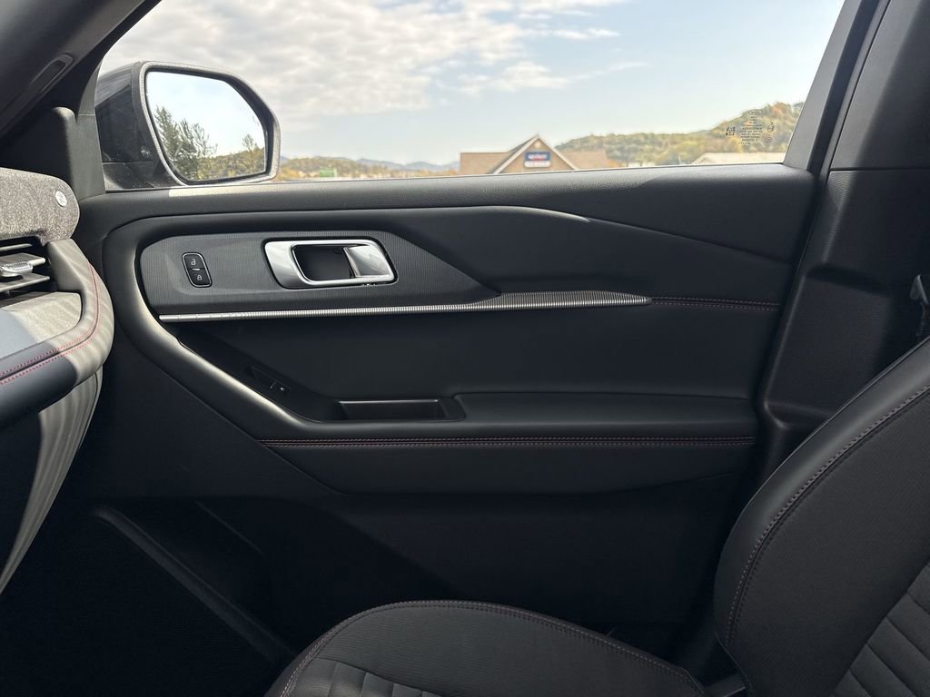 New 2026 Ford Explorer ST-Line AWD/4WD image 25