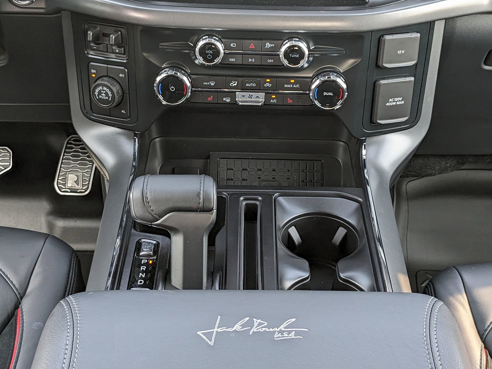 New 2025 Ford F150 XLT w/ Equipment Group 302A MID AWD/4WD image 18