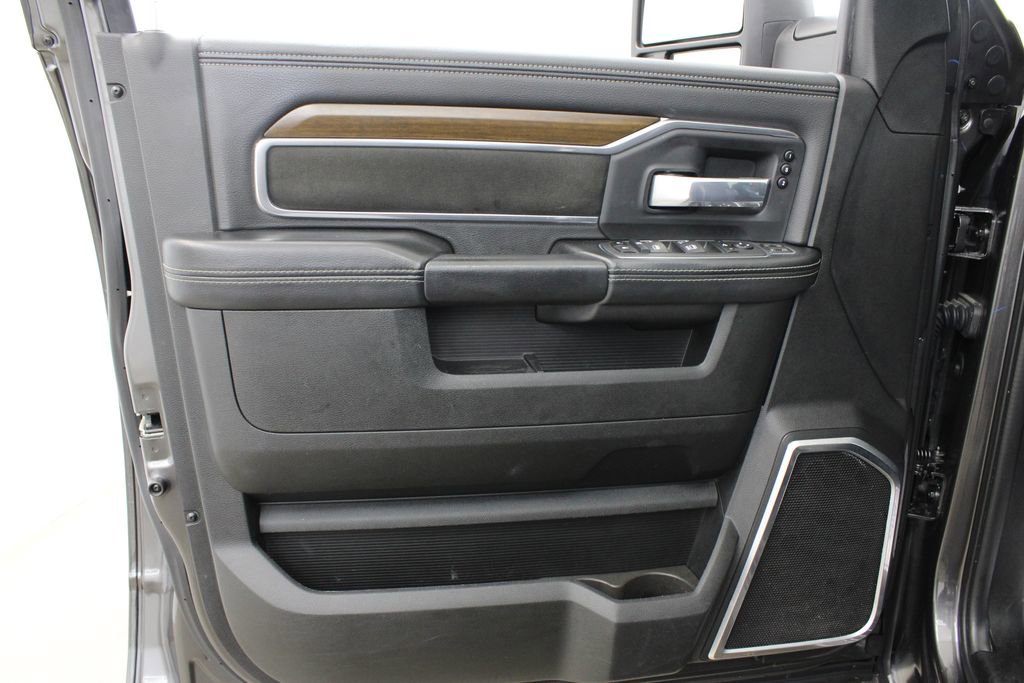 Used 2024 RAM 2500 Laramie image 17
