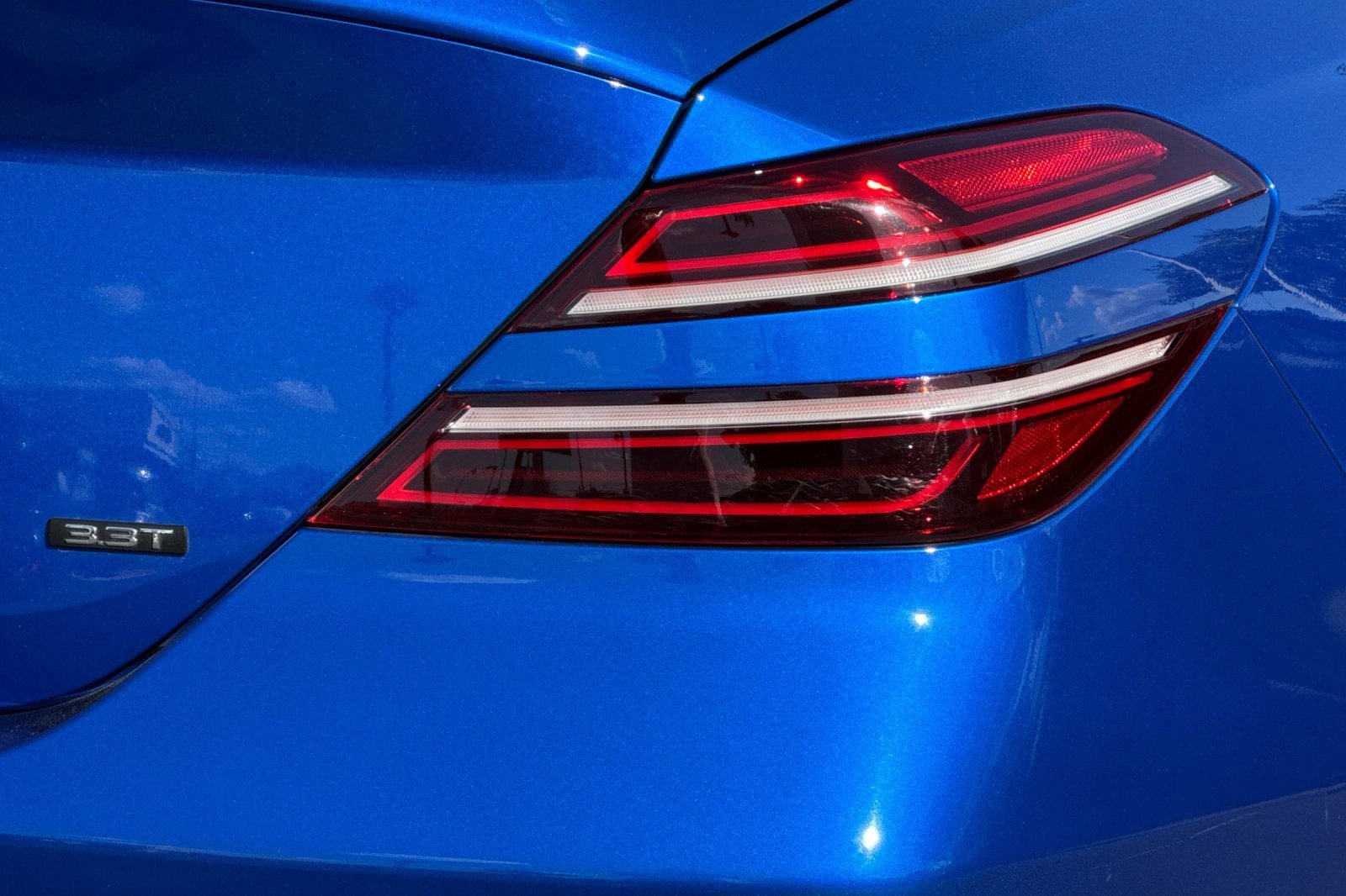 Used 2022 Genesis G70 3.3T image 47