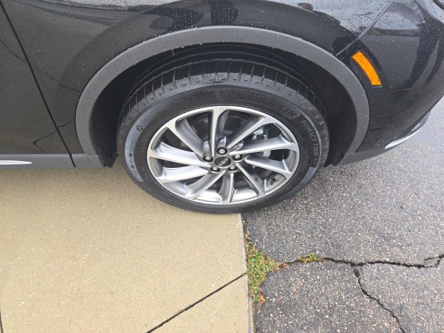 Certified 2024 Lincoln Corsair AWD w/ Equipment Group 101A image 19