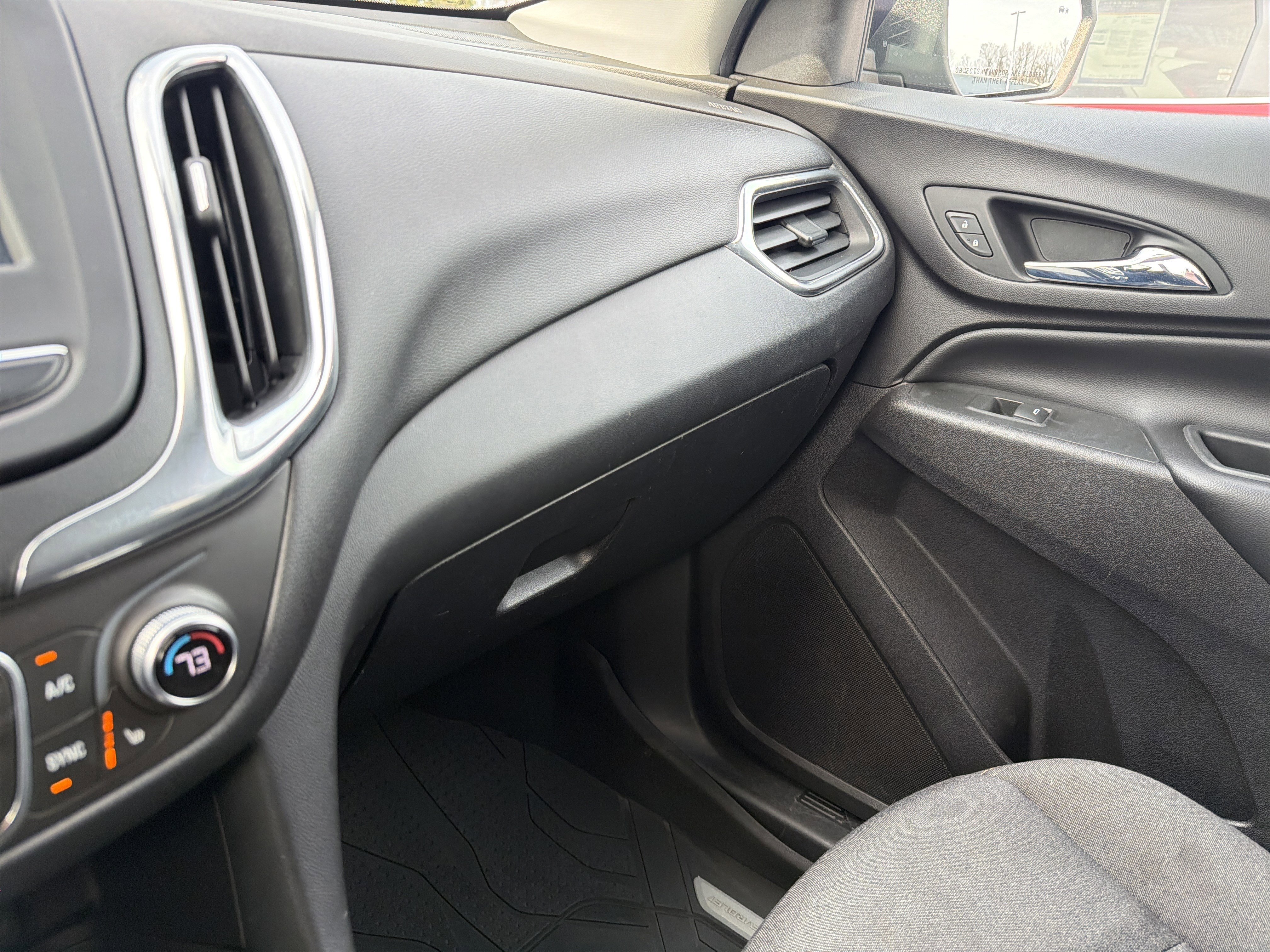 Used 2018 Chevrolet Equinox LT image 37