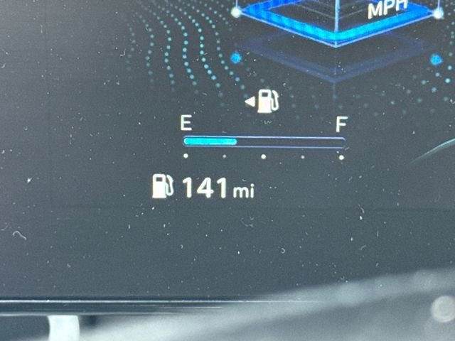 Used 2021 Hyundai Elantra Limited image 26