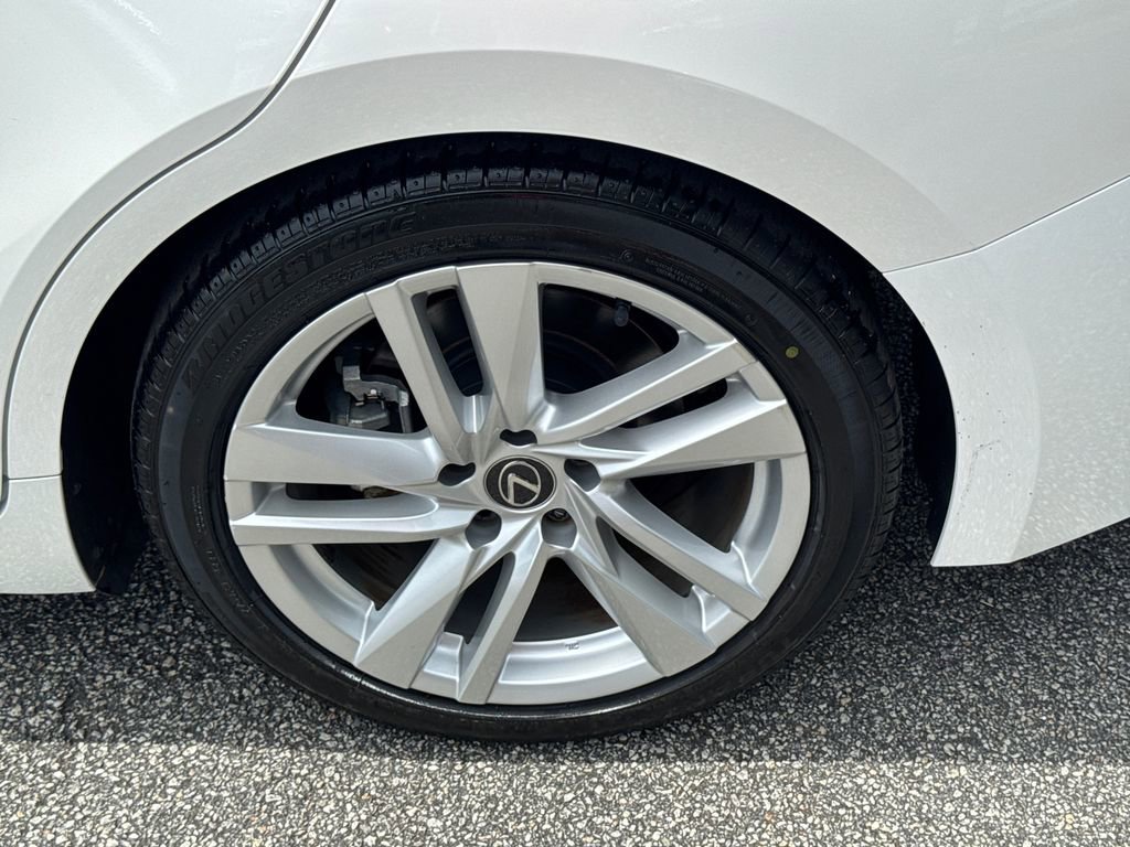 Used 2023 Lexus IS 300 w/ Comfort Package RWD image 19