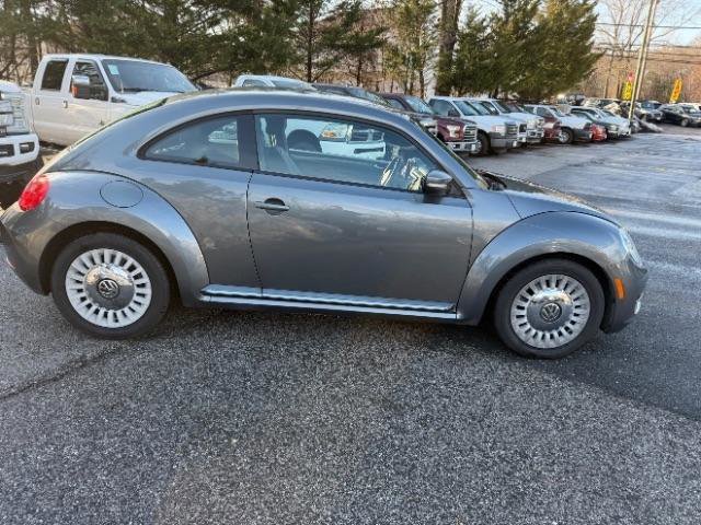 Used 2014 Volkswagen Beetle 2.5 image 6