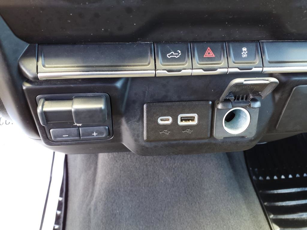 Used 2023 Chevrolet Silverado 2500 LT AWD/4WD image 15