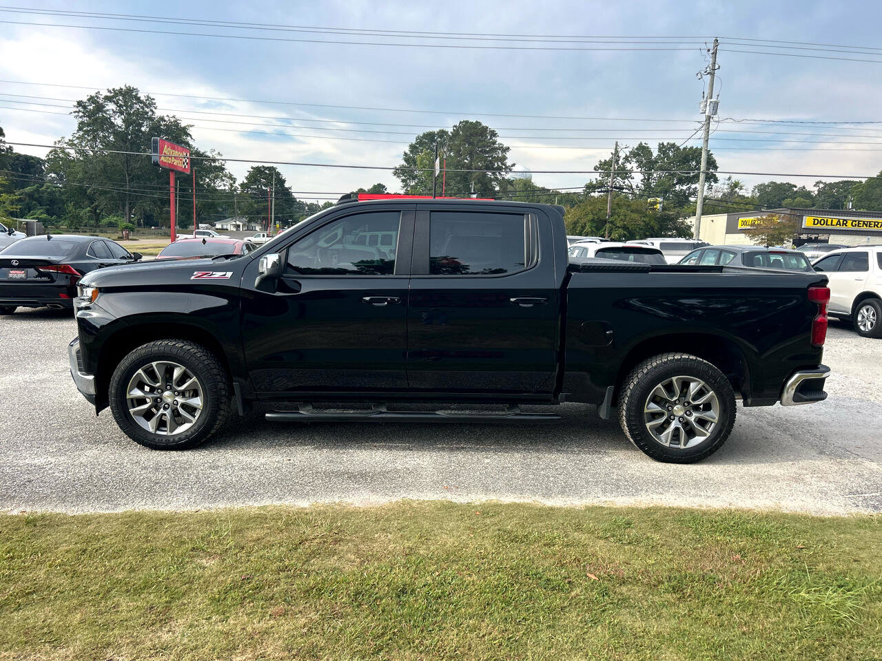 Used 2021 Chevrolet Silverado 1500 LT w/ All Star Edition Plus image 3