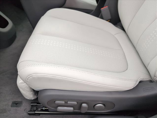 New 2026 Hyundai Ioniq 5 Limited image 4