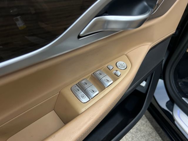 Used 2019 BMW 740i w/ Executive Package image 11
