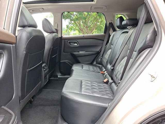 Used 2023 Nissan Rogue Platinum w/ Platinum Premium Package AWD/4WD image 10