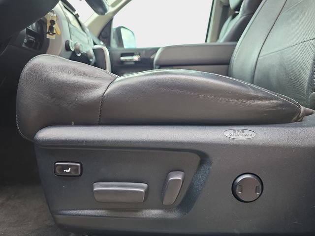 Used 2018 Toyota Tundra Platinum image 31